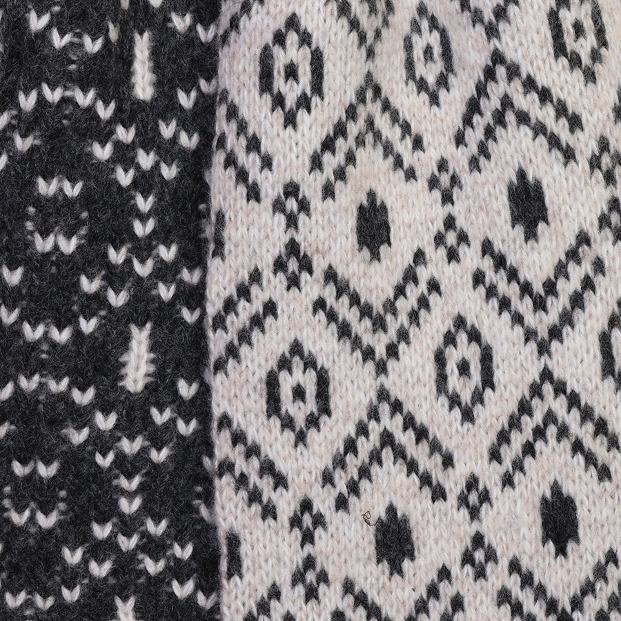 Geometric Knit Scarf Oatmeal & Black