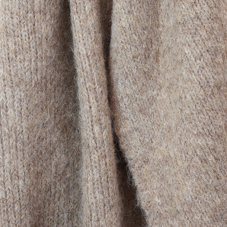 Chunky Knit Triangle Scarf Oatmeal