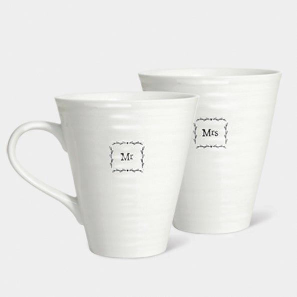 Boxed Porcelain Mr & Mrs Mug Set
