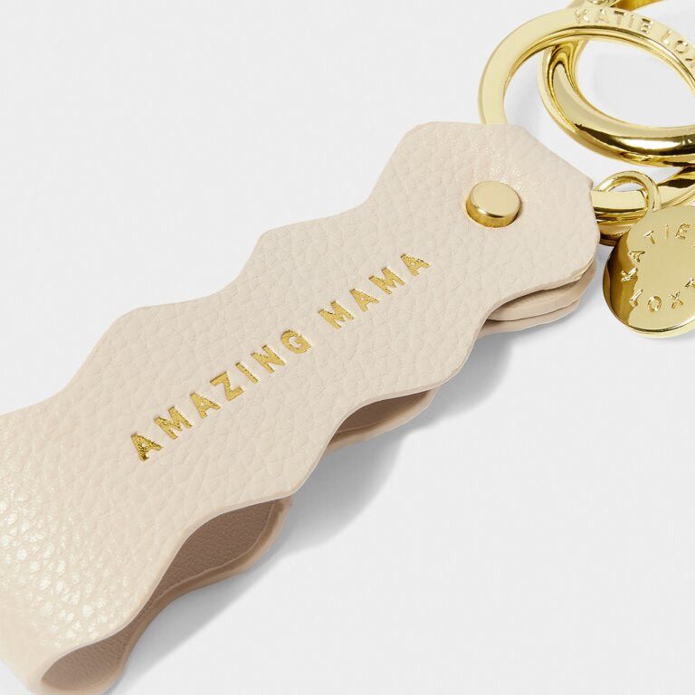 ‘Amazing Mama’ Sentiment Wave Keyring in Light Taupe