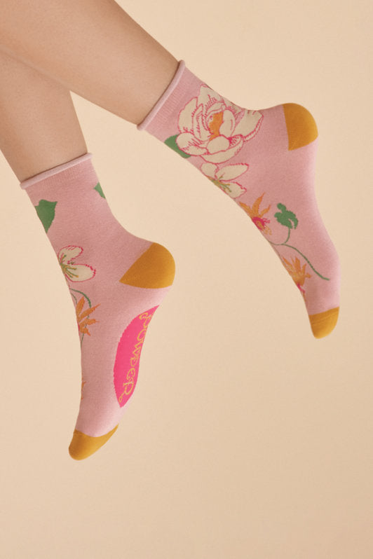 Tropical Flora Ankle Sock - Petal