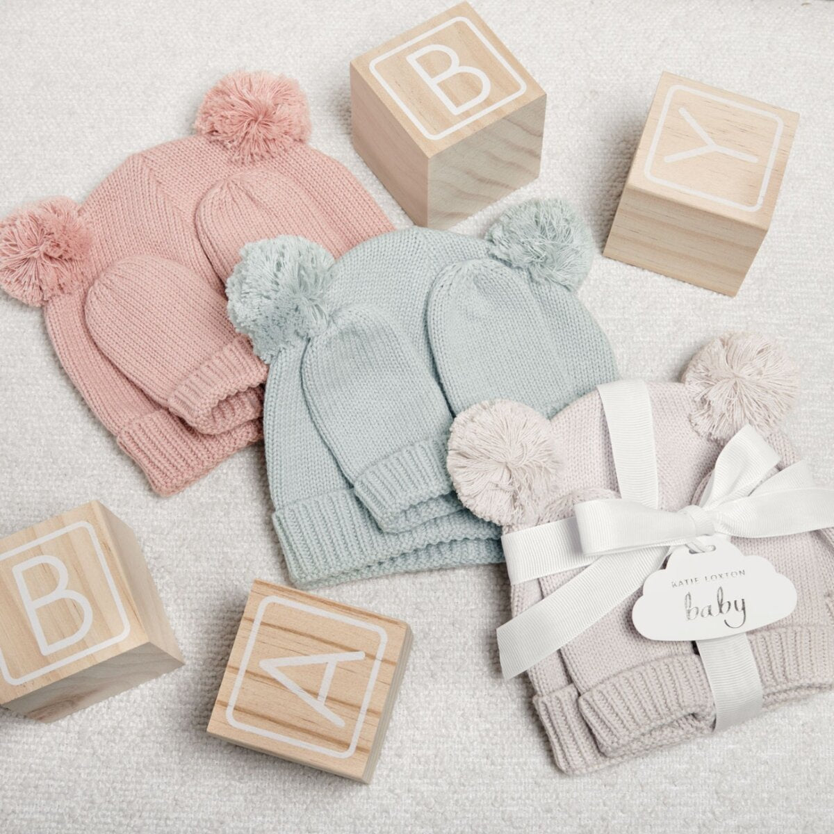 Baby Hat and Mittens Set 0-3 Months in Light Sage