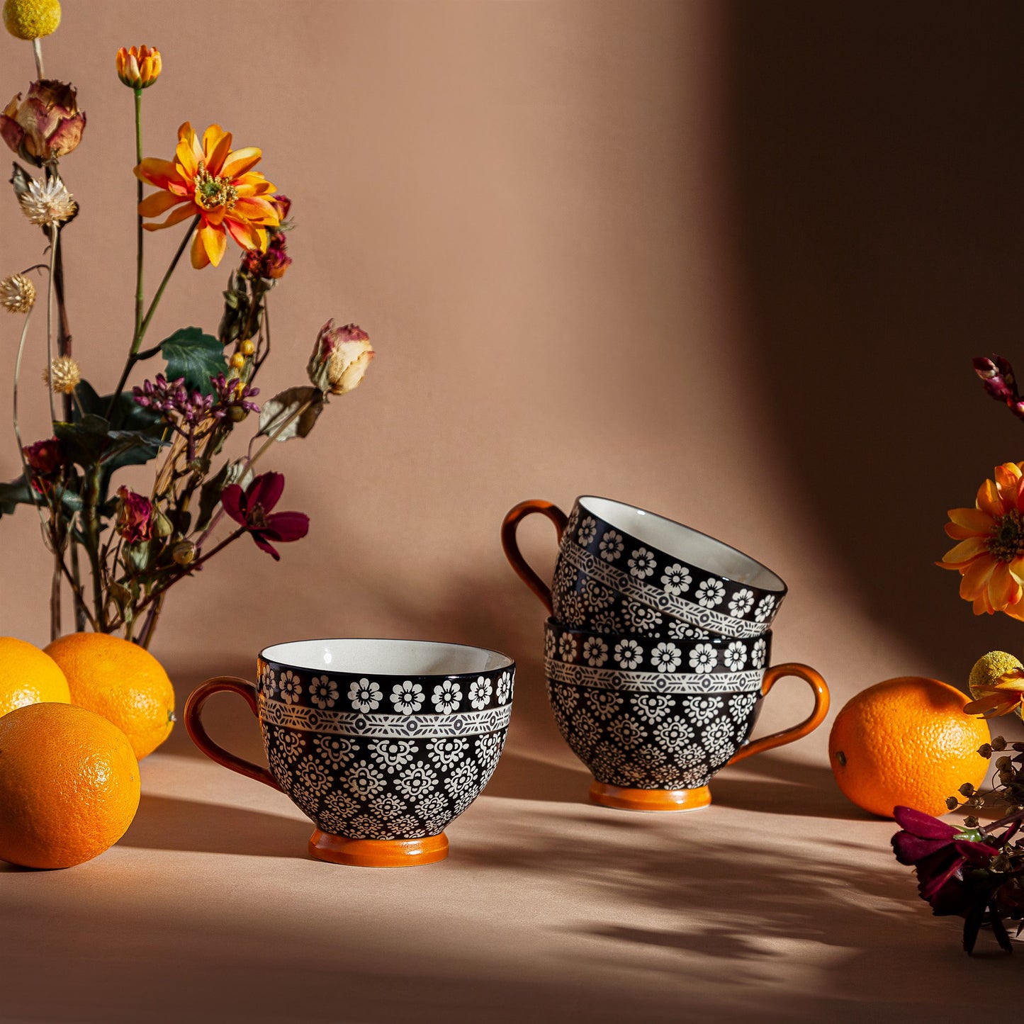 Nisha Tea Cup White and Black
