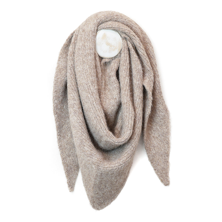 Chunky Knit Triangle Scarf Oatmeal