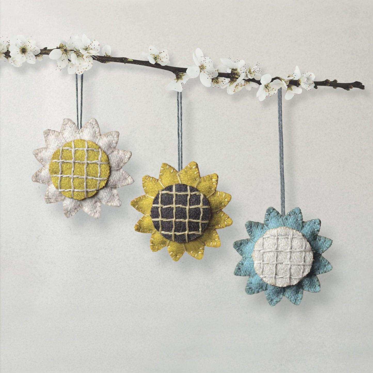 Embroidered Felt Flower Cream