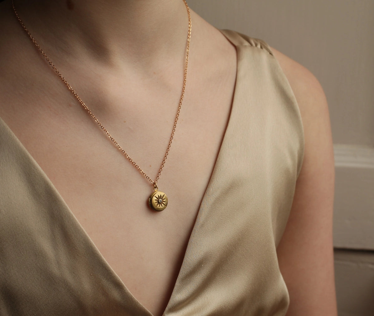 Tiny Compass Star Brass Locket
