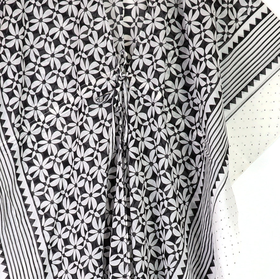 Monochrome Repeat Flower Print Long Kimono