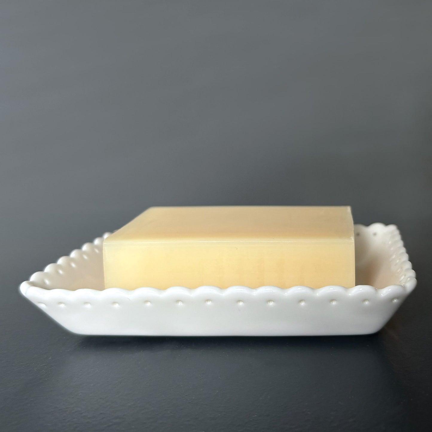 Porcelain Scallop Soap Dish- Blooming Gorgeous