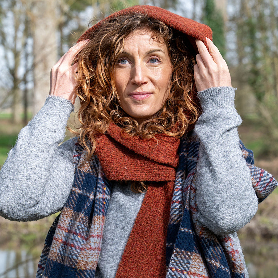 Cosy Hood & Bonnet Rust