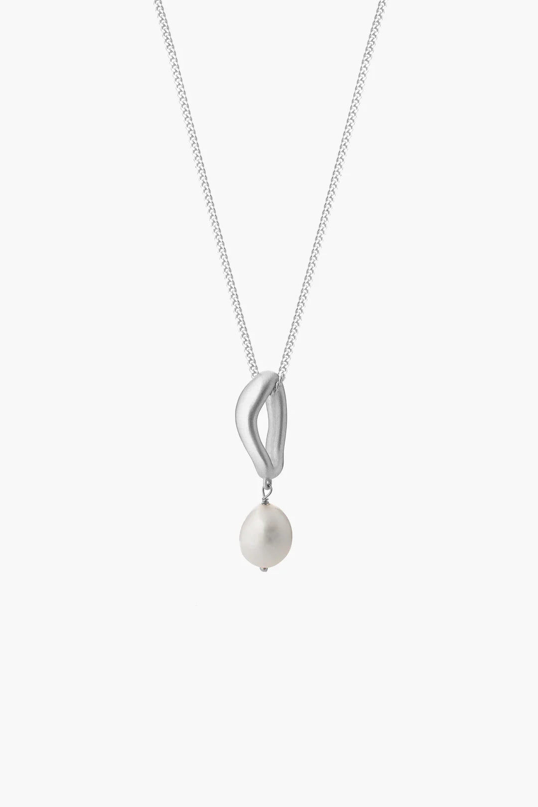 Tranquil Silver Pearl Necklace