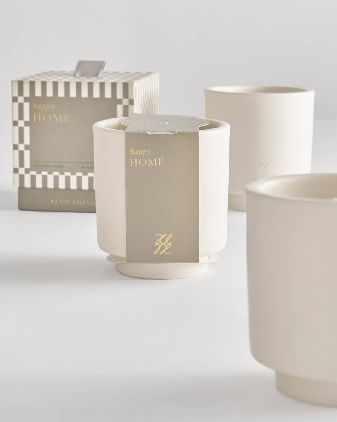 Katie Loxton Ceramic Sentiment Candle 'Happy Home’ Blackberry Noir