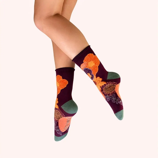 Beautiful Bouquet Ladies Socks- Purple
