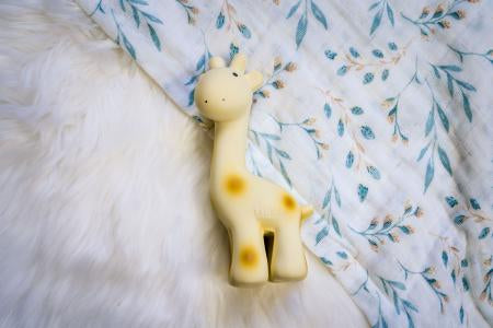 Giraffe Natural Rubber Teether Rattle & Bath Toy