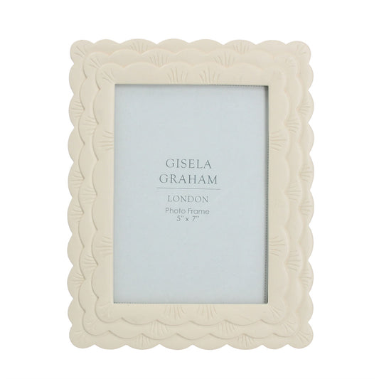 Cream Scalloped Resin Photo Frame 5x7