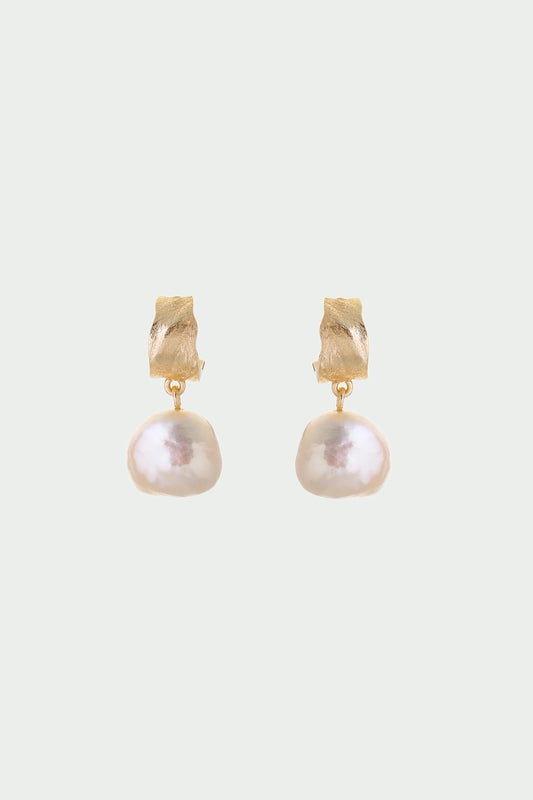 Tutti Freshwater Pearl Earrings Gold