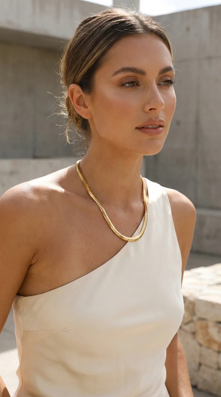 Envy Short Gold Snake Necklace