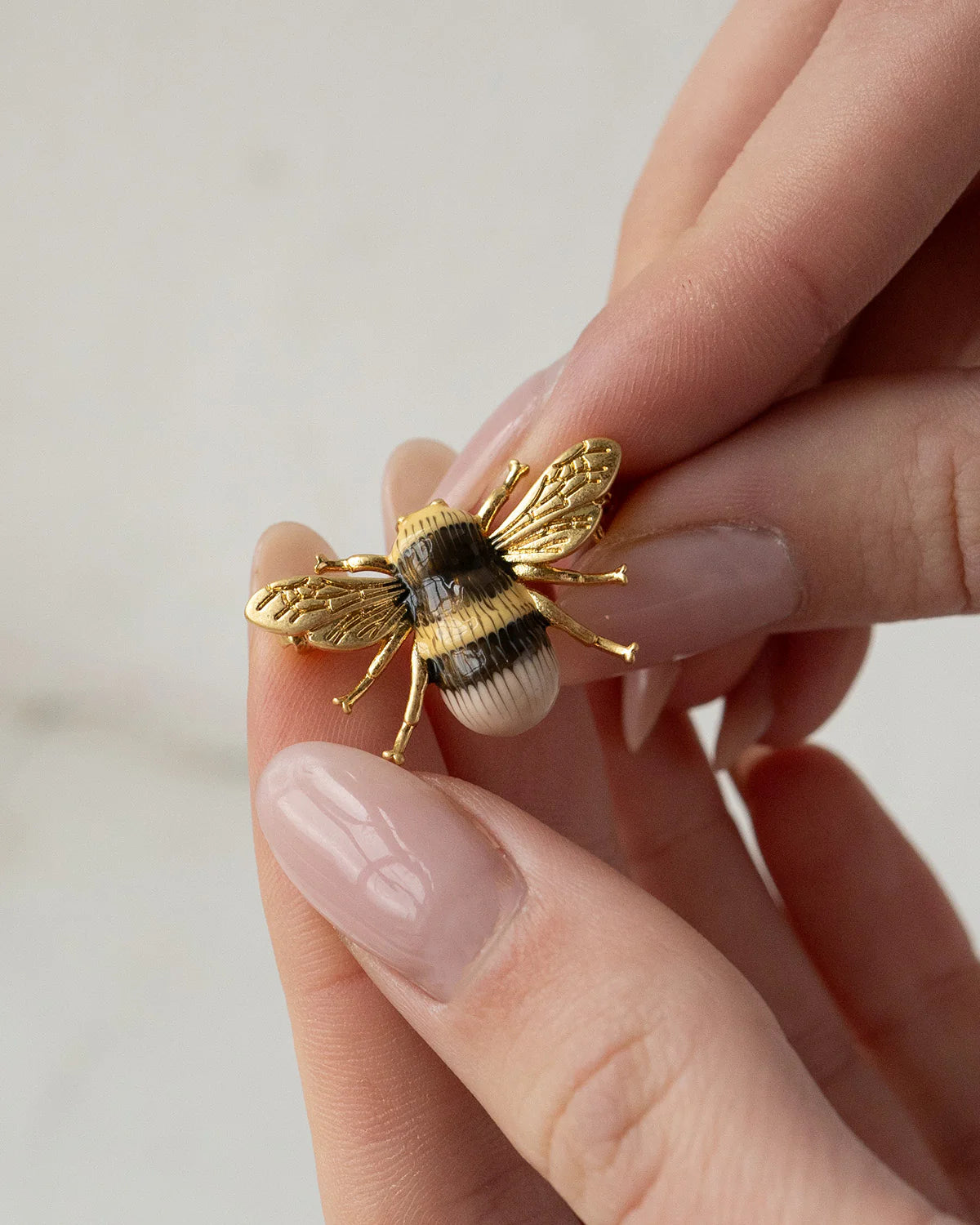 Bee Gold Broach
