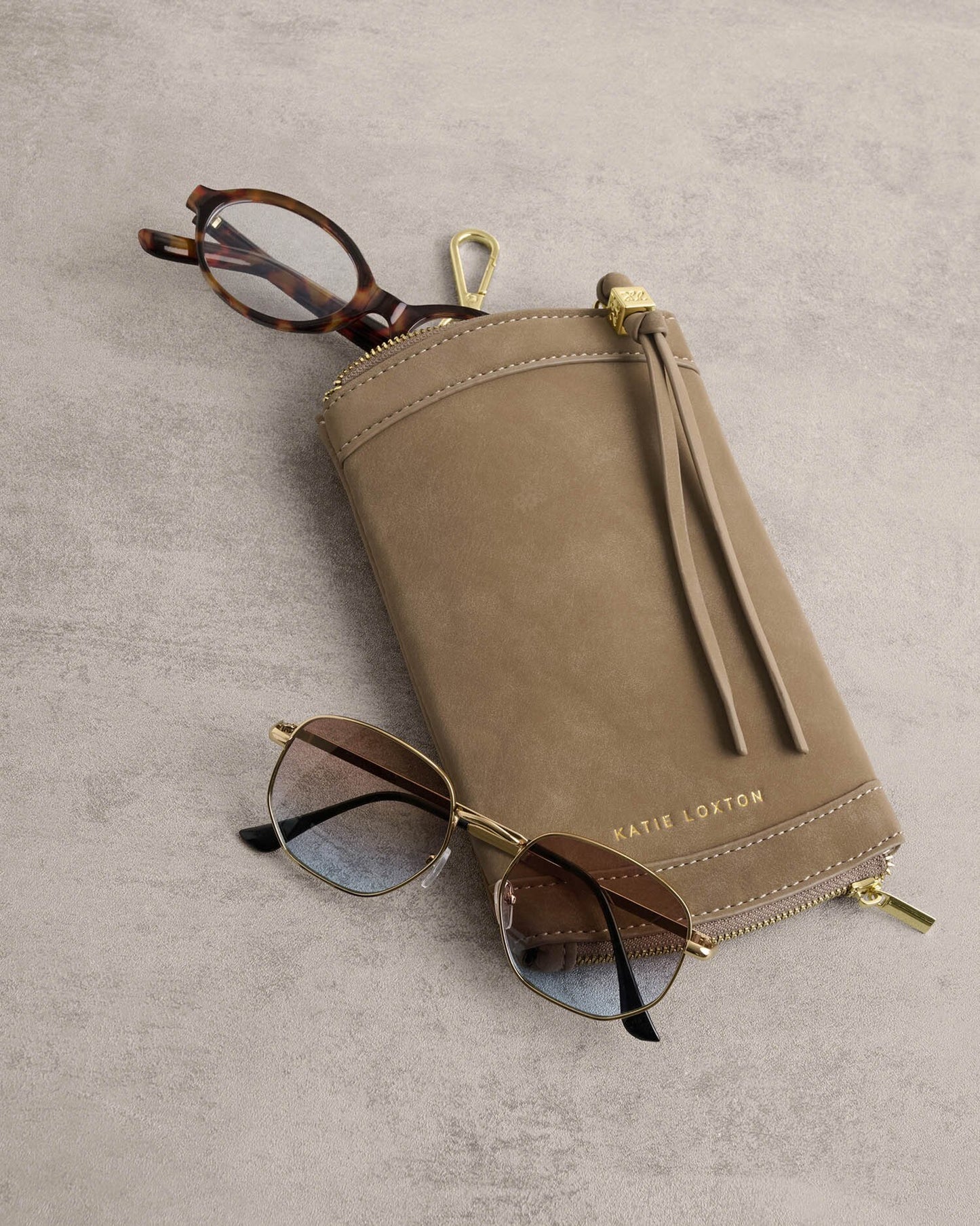 Duo Suedette Sunglasses Case Taupe