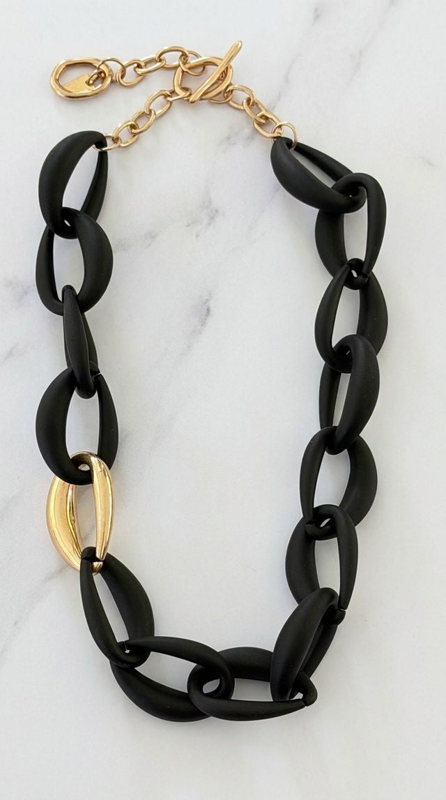 Envy Chunky Link Necklace Black & Gold