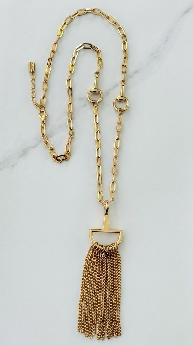 Envy Fan Pendant Long Necklace Gold