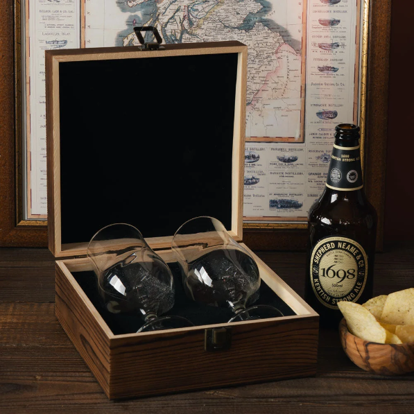 2 Craft Beer Glasses in Wooden Gift Box - Highland Cow