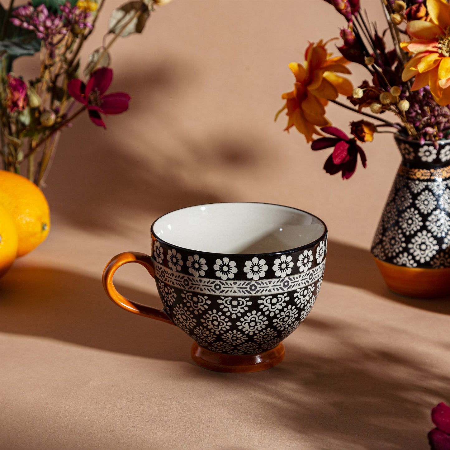 Nisha Tea Cup White and Black